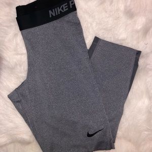 Nike Capris Leggings